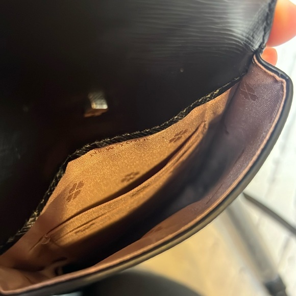 Kate Spade - Spencer North South
Phone Crossbody Wallet - NWT - Picture 7 of 7